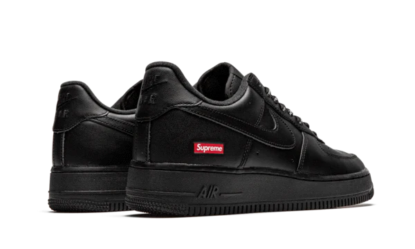 Air Force 1 Low Black Supreme